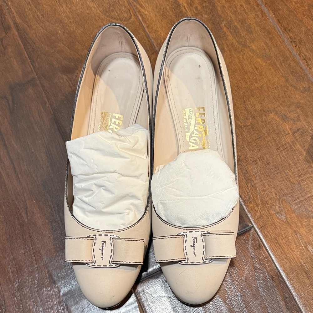 Salvatore Ferragamo Vara Pump